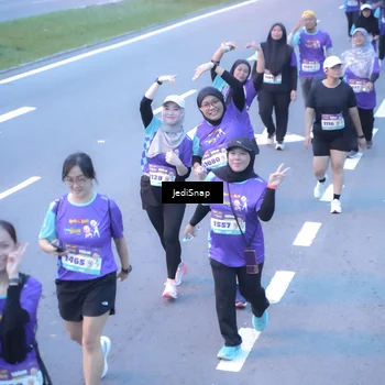 Runner Photo 8254944