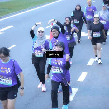 Runner Photo 8254981