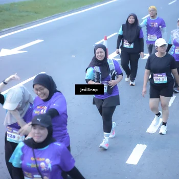 Runner Photo 8254986