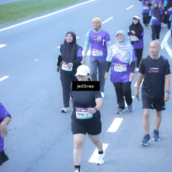 Runner Photo 8255018