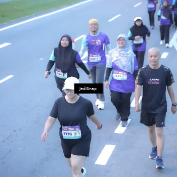Runner Photo 8255032