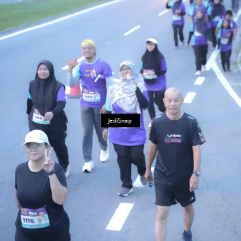Runner Photo 8255066