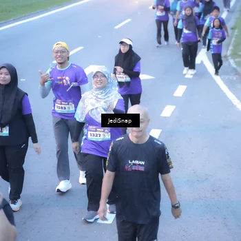 Runner Photo 8255110