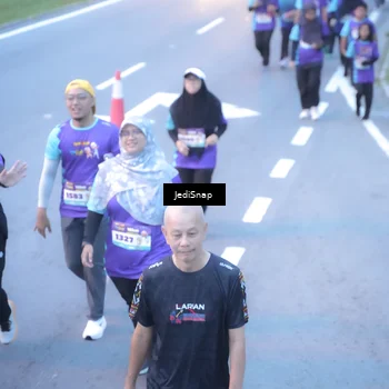 Runner Photo 8255133