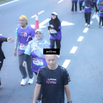Runner Photo 8255147