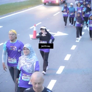 Runner Photo 8255178
