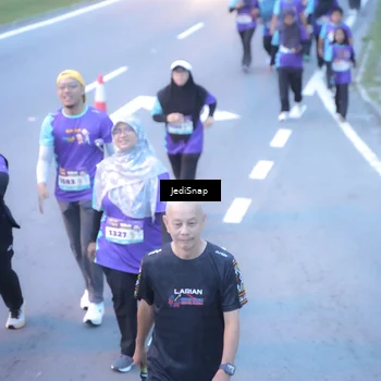 Runner Photo 8255179