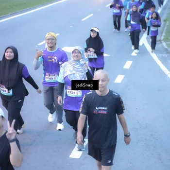Runner Photo 8255190