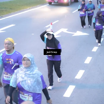 Runner Photo 8255202