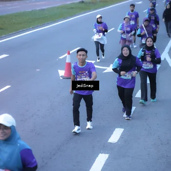 Runner Photo 8255252