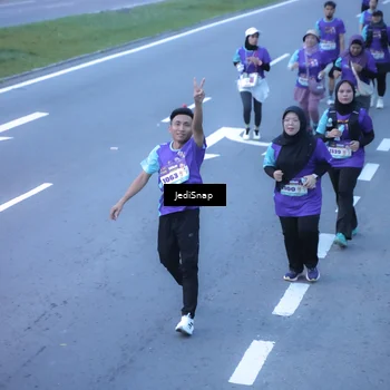 Runner Photo 8255276