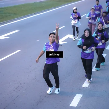Runner Photo 8255416