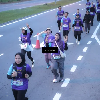 Runner Photo 8255431