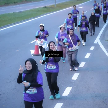 Runner Photo 8255511