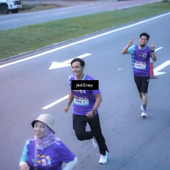 Runner Photo 8255567