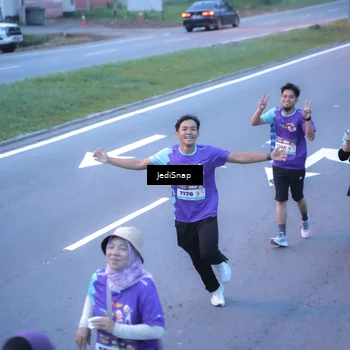 Runner Photo 8255574