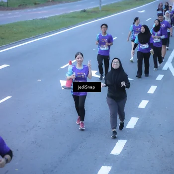 Runner Photo 8255637