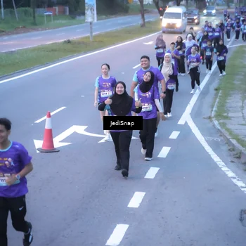 Runner Photo 8255711
