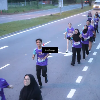 Runner Photo 8255752