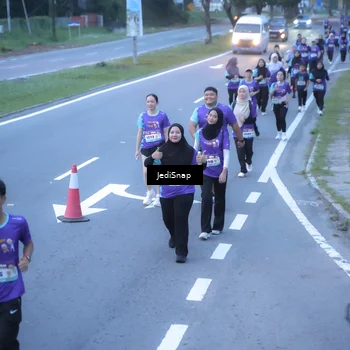 Runner Photo 8255768