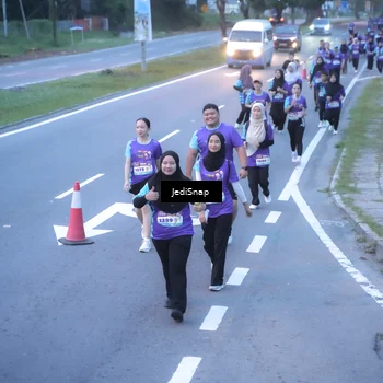 Runner Photo 8255775