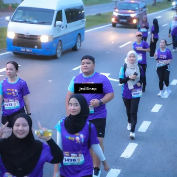 Runner Photo 8255899