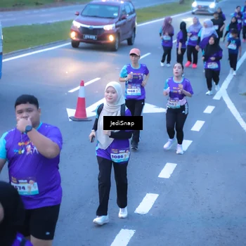 Runner Photo 8255936