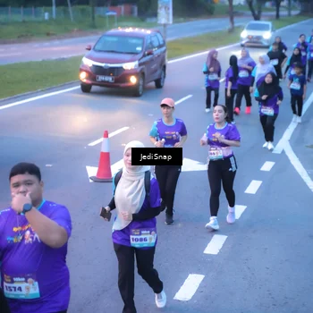 Runner Photo 8255963