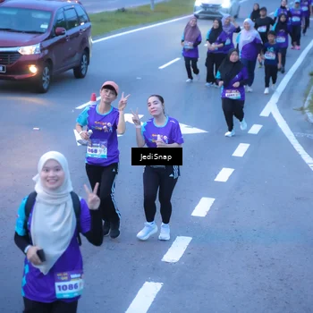 Runner Photo 8255993