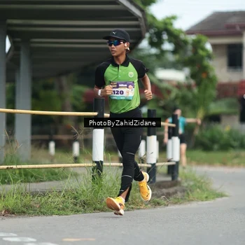 Runner Photo 8256043