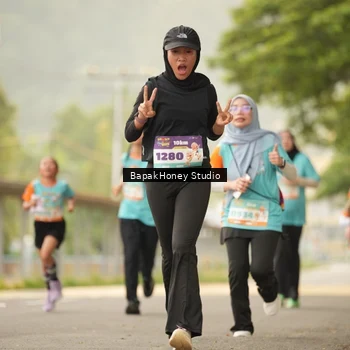 Runner Photo 8256099