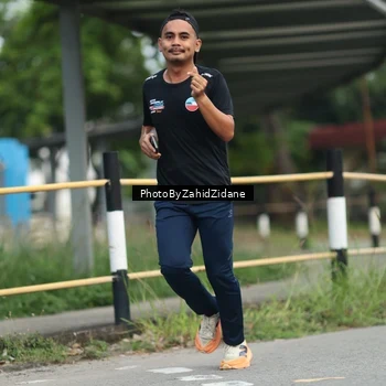 Runner Photo 8256112