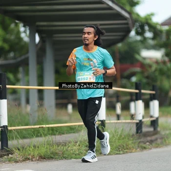 Runner Photo 8256129