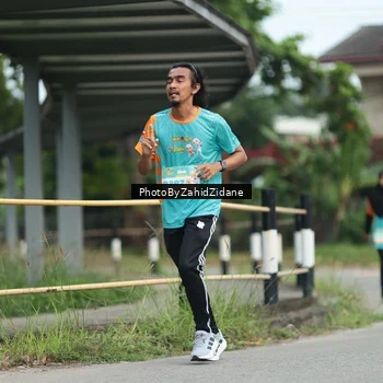 Runner Photo 8256135