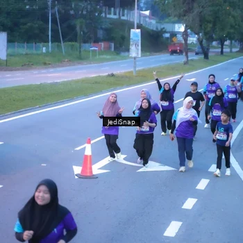 Runner Photo 8256149