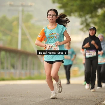 Runner Photo 8256159