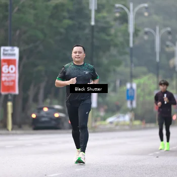 Runner Photo 8256298