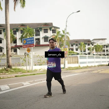 Runner Photo 8256311