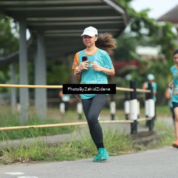 Runner Photo 8256355