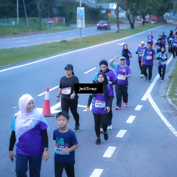Runner Photo 8256390
