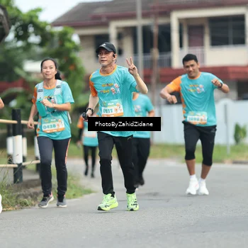 Runner Photo 8256550