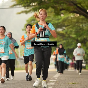 Runner Photo 8256630