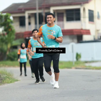 Runner Photo 8256631