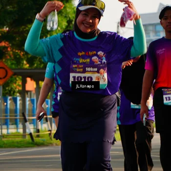 Runner Photo 8256672