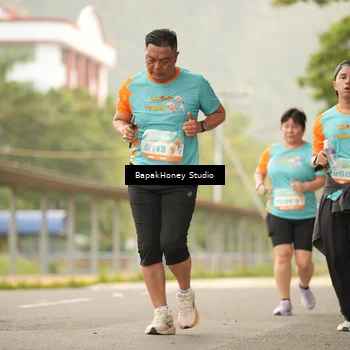 Runner Photo 8256762