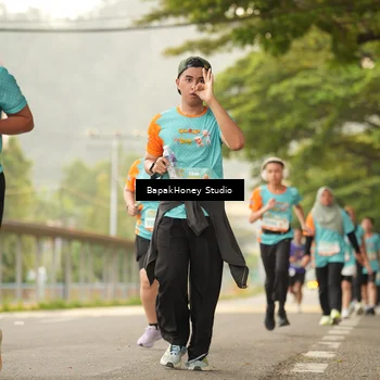 Runner Photo 8256763