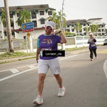 Runner Photo 8256801