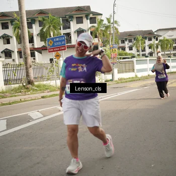 Runner Photo 8256810