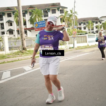 Runner Photo 8256816