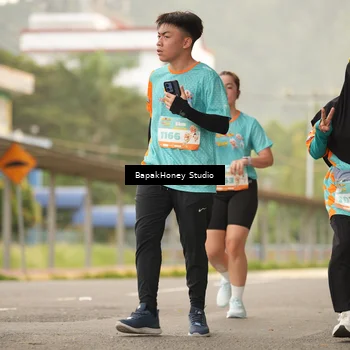 Runner Photo 8256895
